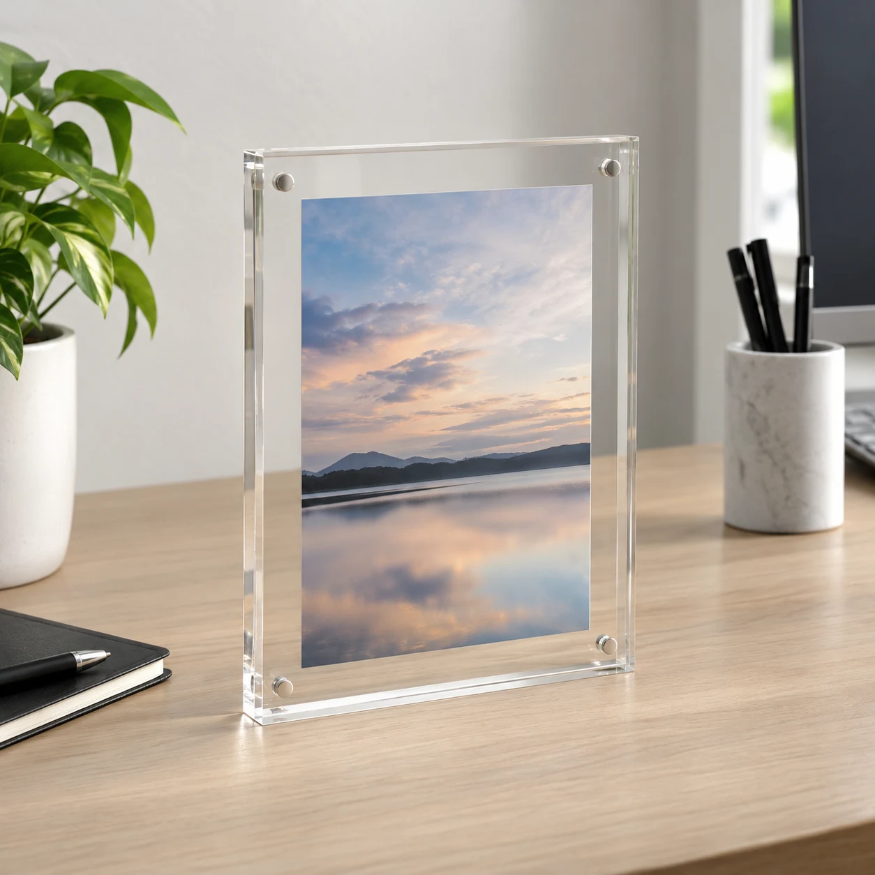 Khung Để Bàn Mica Trong Hai Mặt 15x21